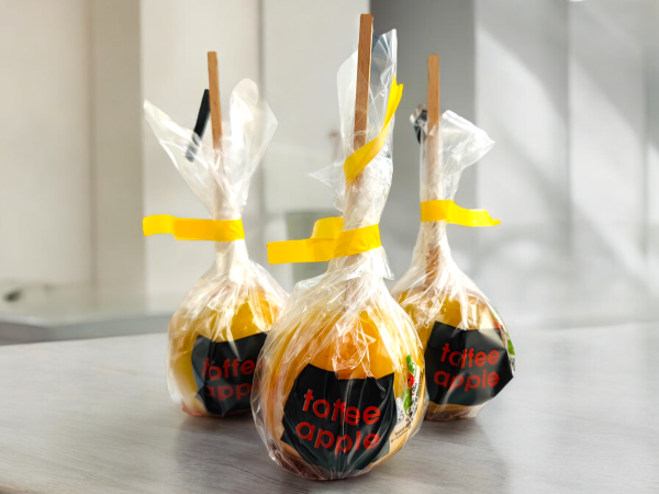 Traditional Toffee Apples (Boxes of 10 or 20s)